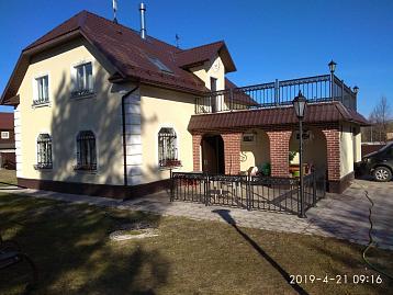 Ограждение и фонари для загородного дома в Токсово